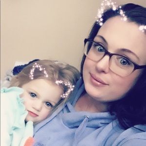 Meet your Posher, Holly